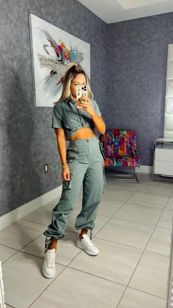 6671 Crop shirts and cargo pants set