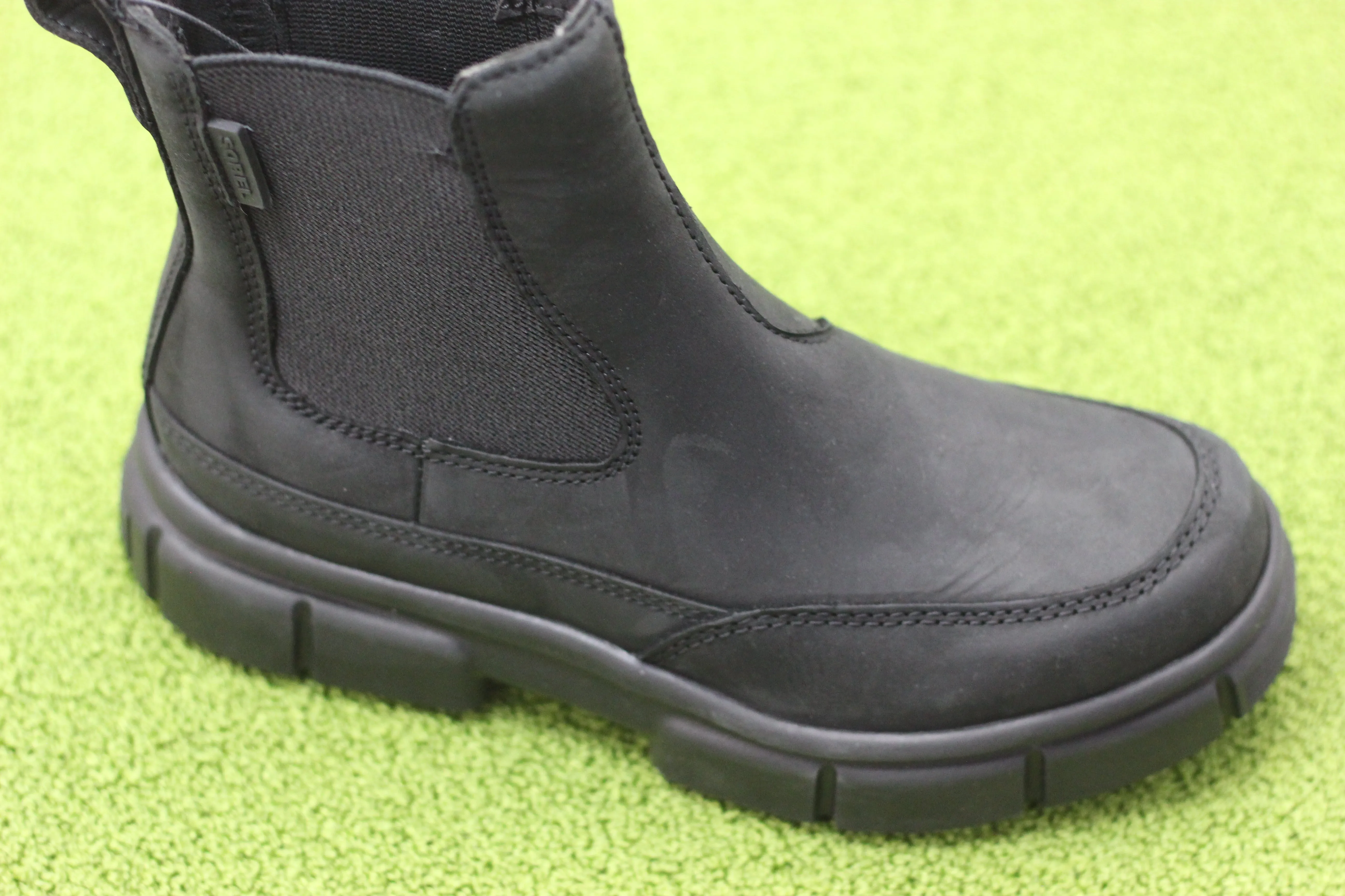 Women's Explorer Chelsea Boot - Black Leather